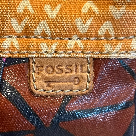 Fossil Crossbody Adjustable Strap in Multi-Color Pattern - Picture 3 of 6